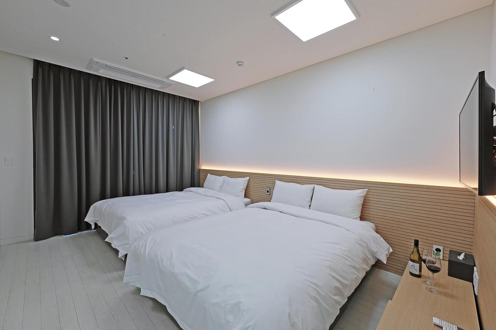 סוקצ'ו World Sky Residence Hotel מראה חיצוני תמונה