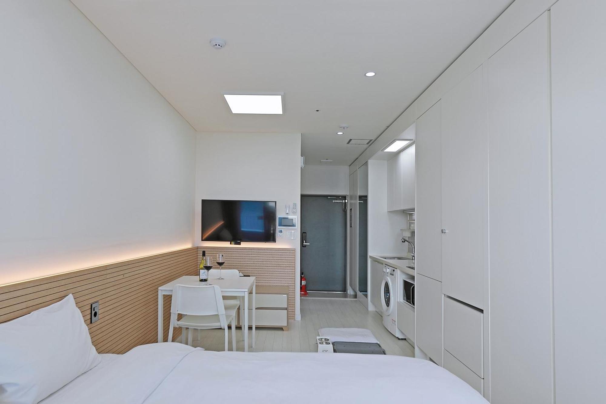 סוקצ'ו World Sky Residence Hotel מראה חיצוני תמונה