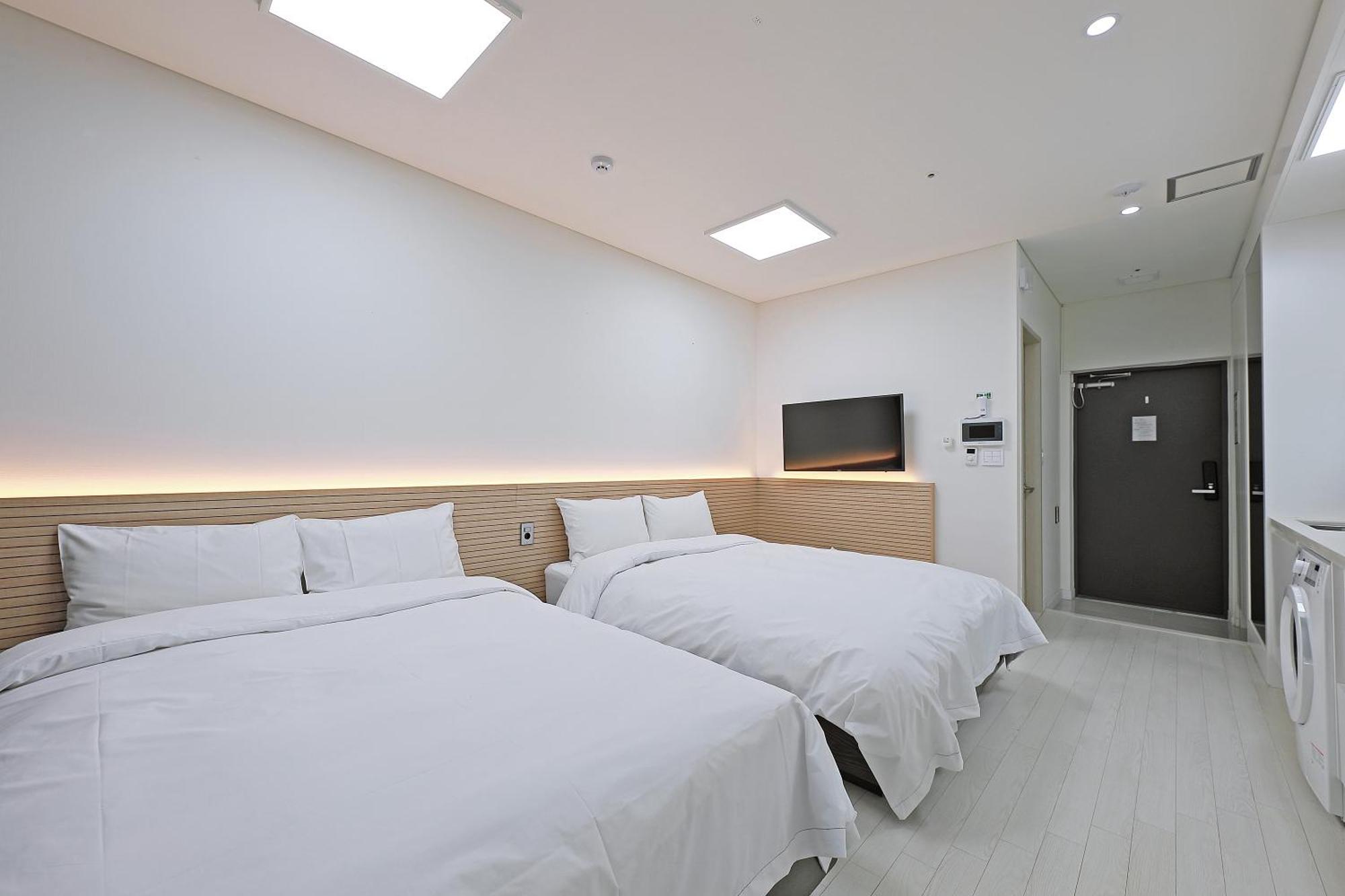סוקצ'ו World Sky Residence Hotel מראה חיצוני תמונה