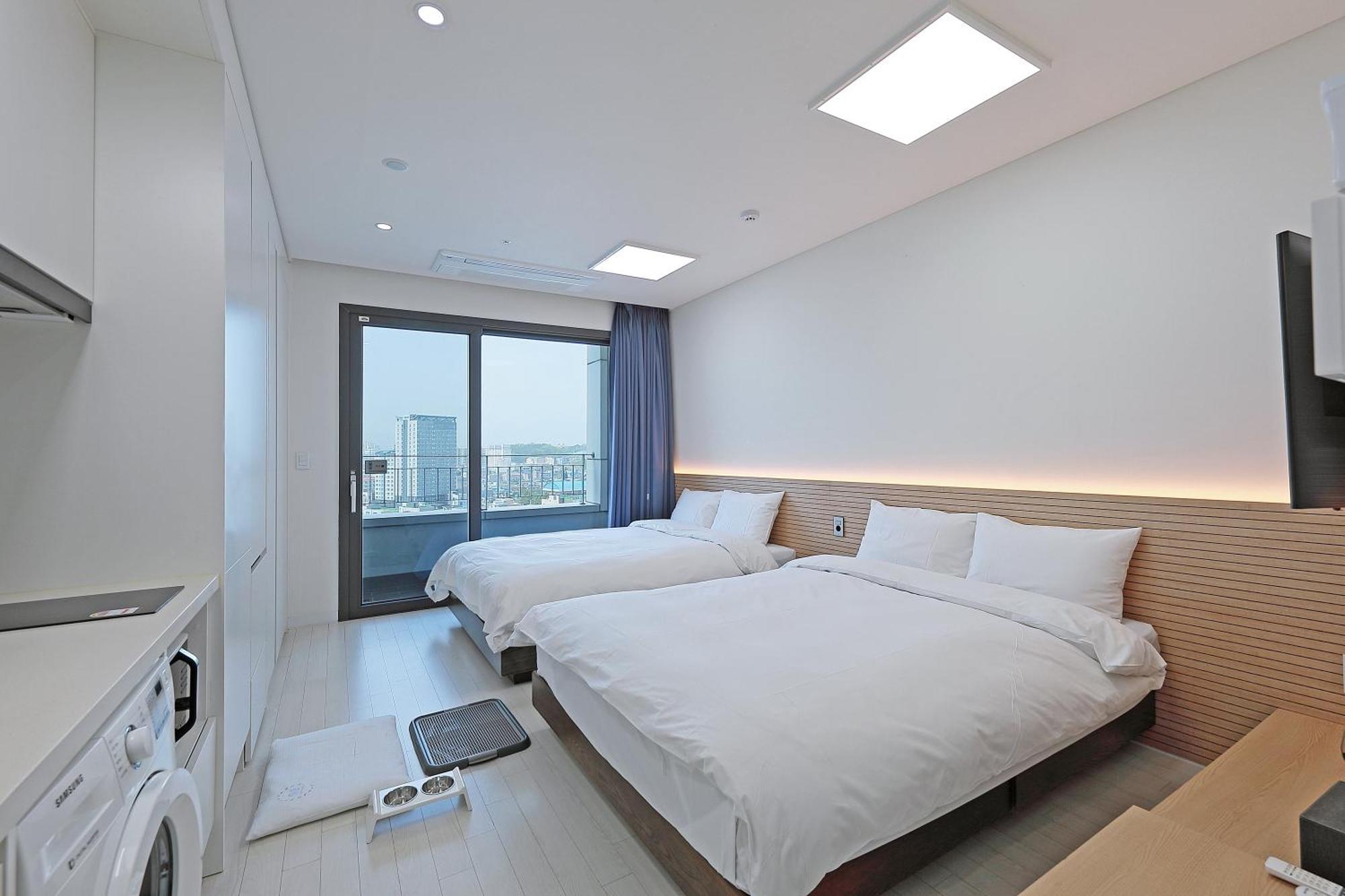 סוקצ'ו World Sky Residence Hotel מראה חיצוני תמונה