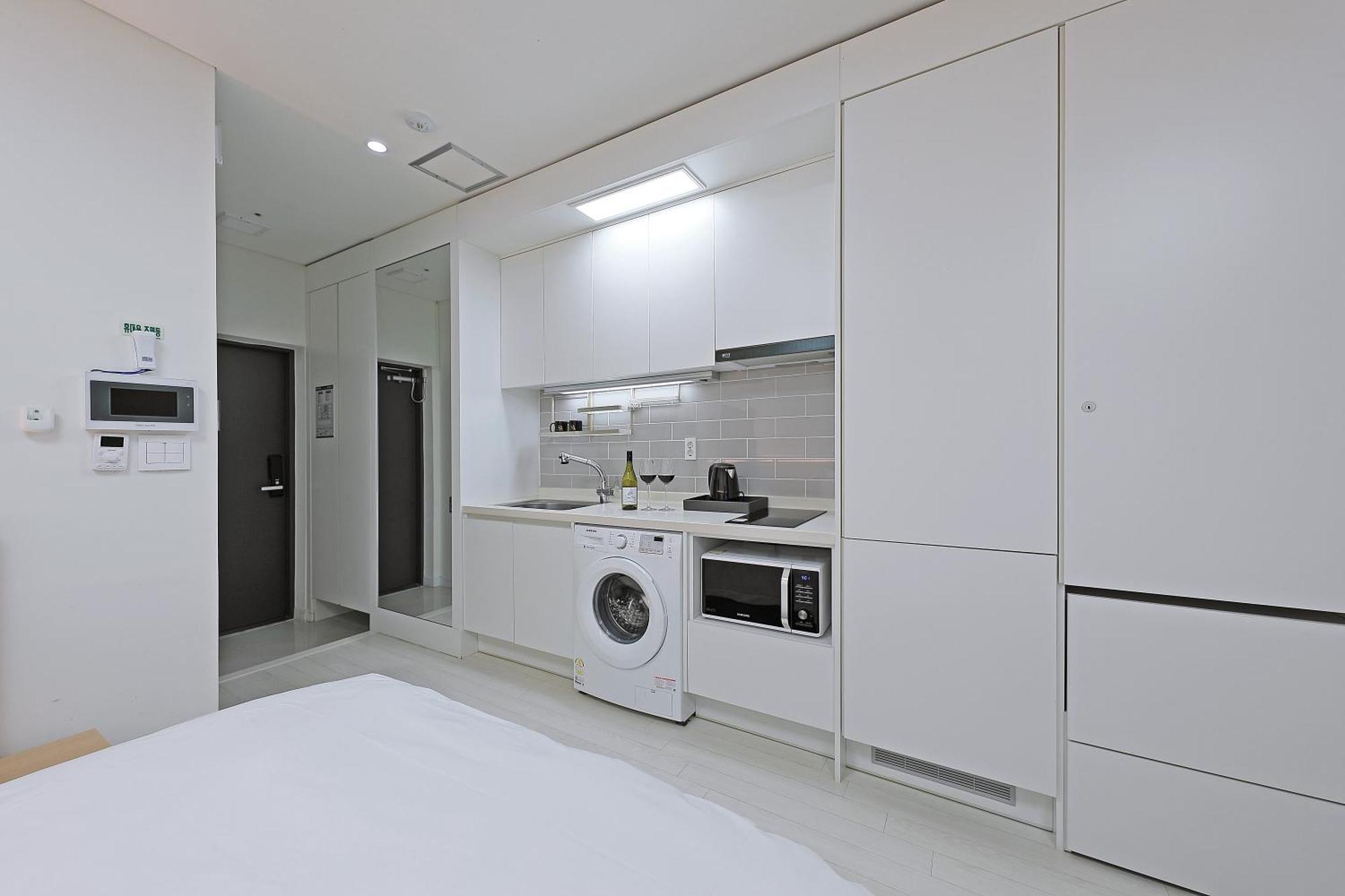 סוקצ'ו World Sky Residence Hotel מראה חיצוני תמונה