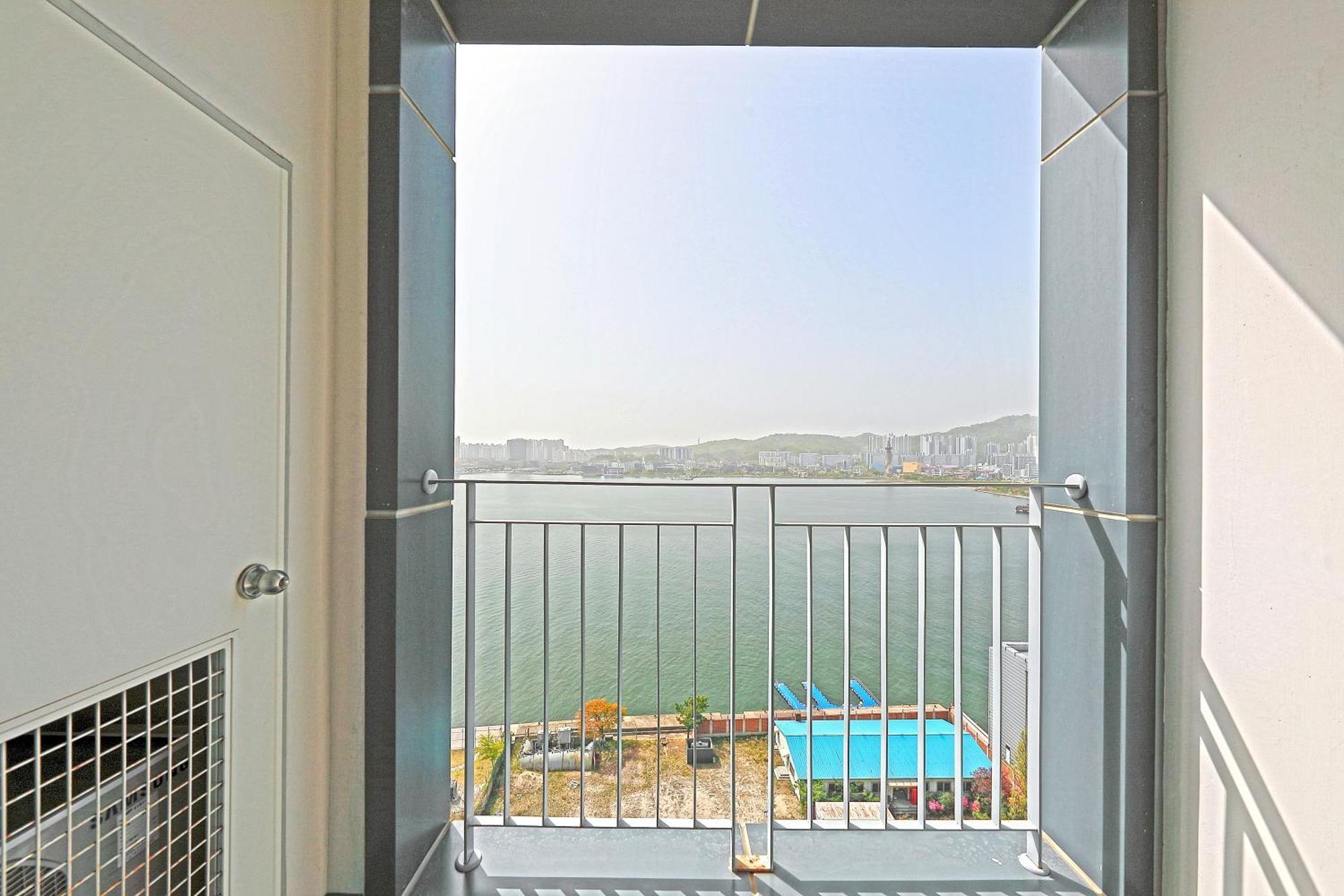 סוקצ'ו World Sky Residence Hotel מראה חיצוני תמונה